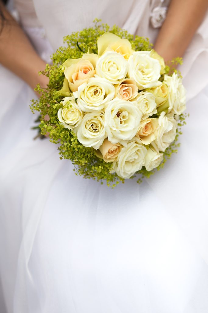 TYPES OF WEDDING BOUQUETS